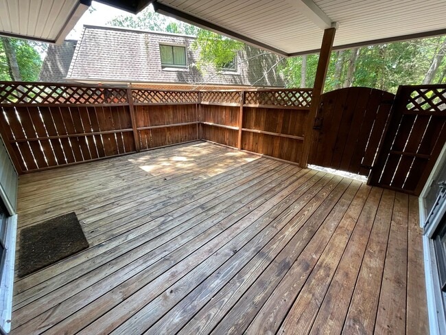 Building Photo - Spacious 3 bedroom in Finley Forest offers convenient location and neighborhood amenities