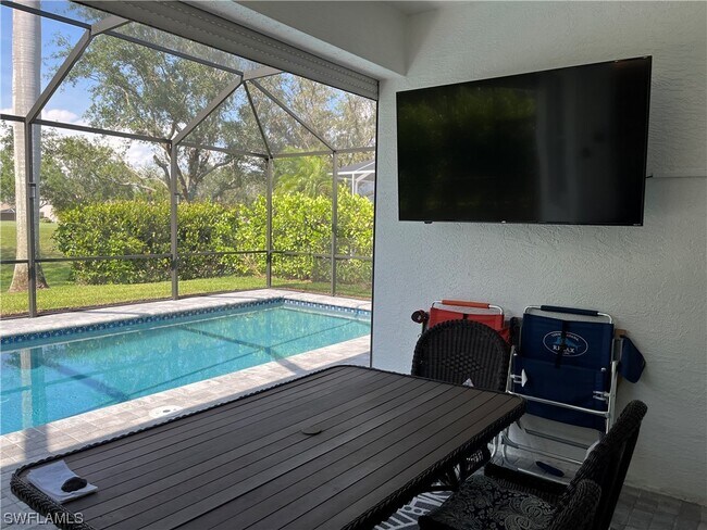 Building Photo - 9251 Coachhouse Ln