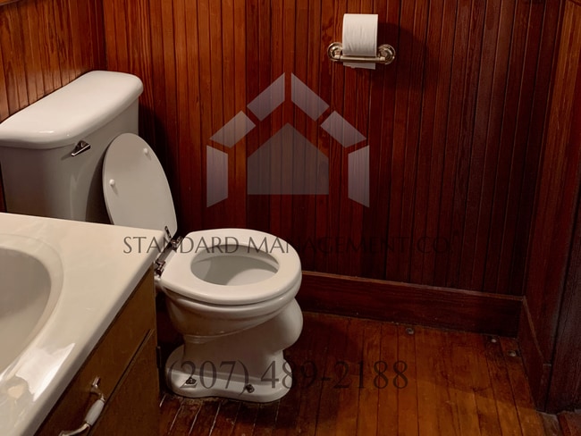 Building Photo - Charming Waterville Home with 3 Bedrooms and 2 Baths