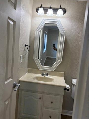 Building Photo - 558 Ridgemont Dr