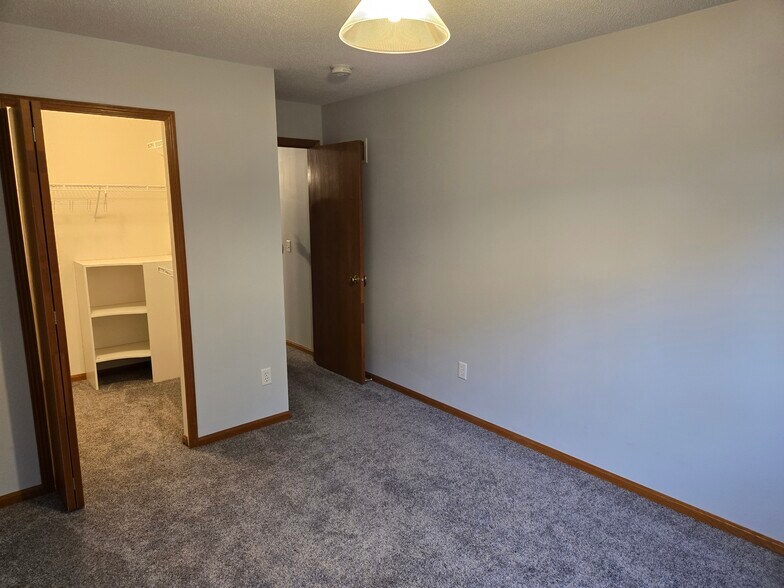 Building Photo - 393 Leeward Trl