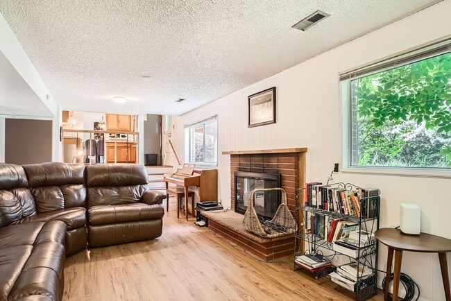 Building Photo - 4225 Eaton Ct