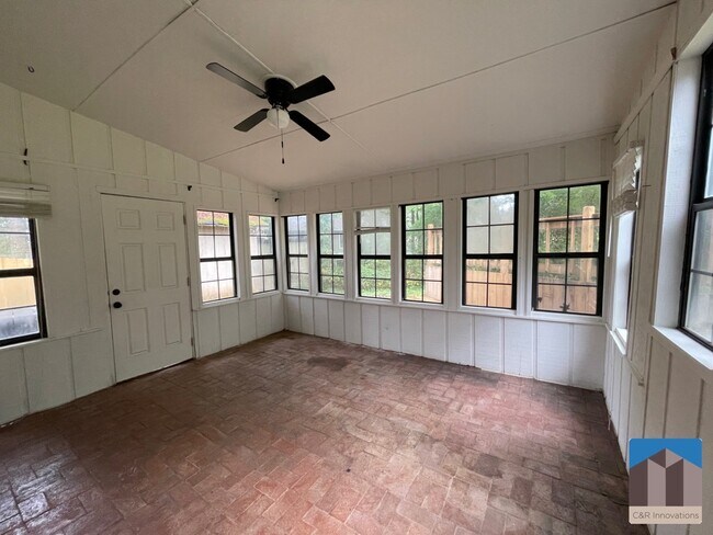 Building Photo - 1086 Riva Ridge Dr