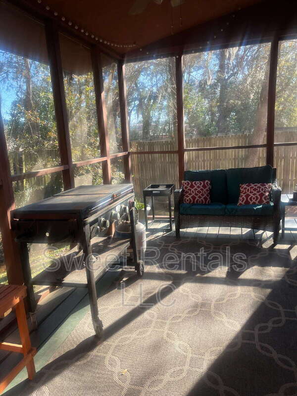 Building Photo - 47 Arabian Dr