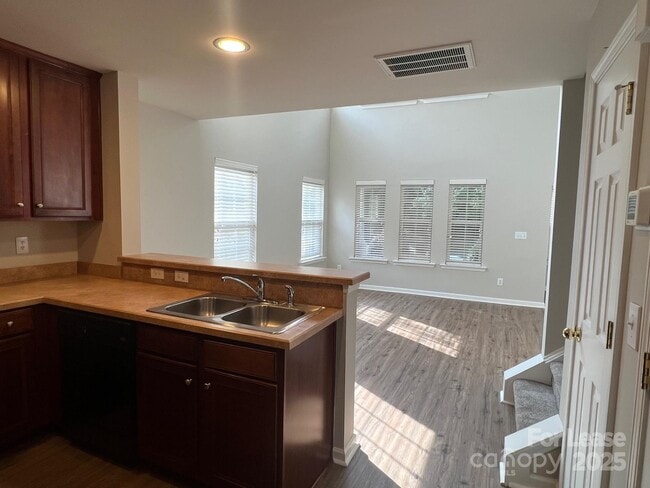 Building Photo - 18429 Streamline Ct