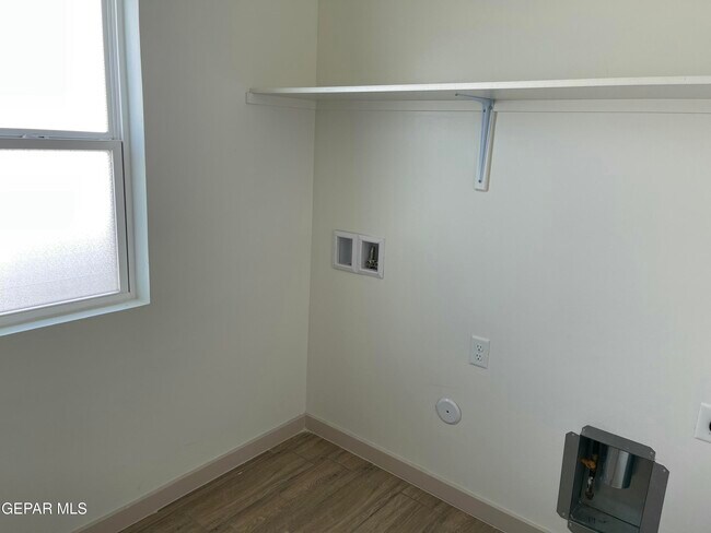 Building Photo - 14732 John McNeely Ave