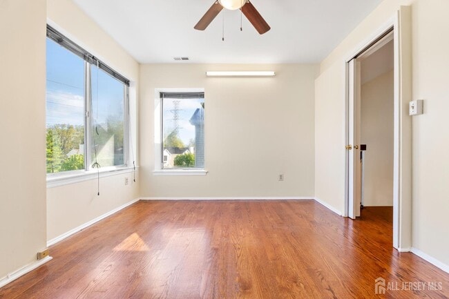 Building Photo - 2908 Madaline Dr