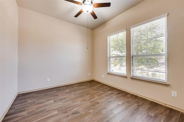 Building Photo - 112 Bluebird Wy