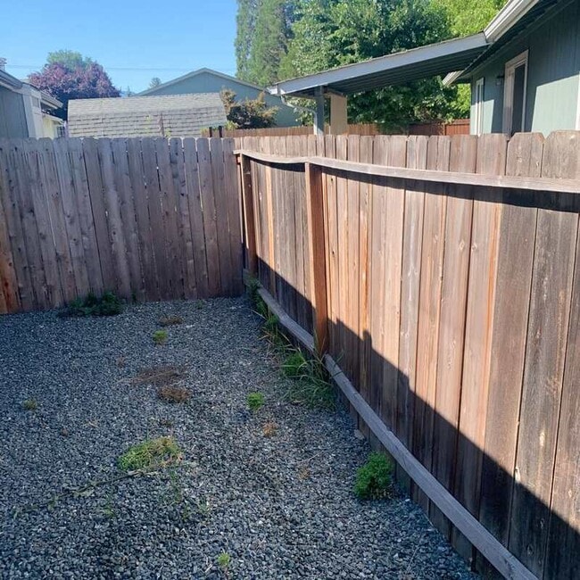 Building Photo - 1469 Cameo Ct