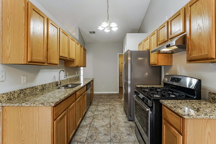 Building Photo - 75 Pooles Bend Ct