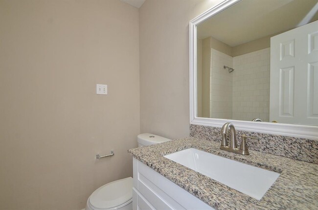 Building Photo - 5211 Aspen Point Dr