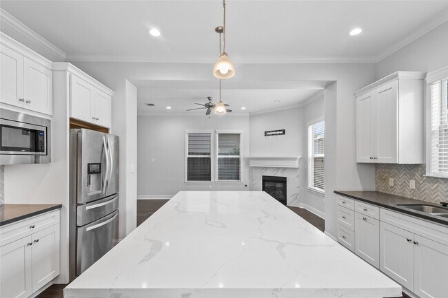 Building Photo - 7705 Shannon Dr