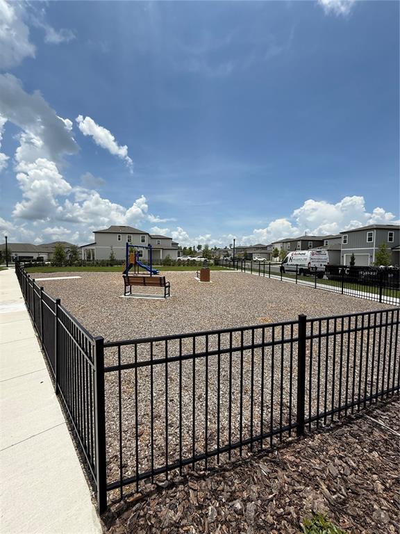 Building Photo - 2313 Broadbrook Dr