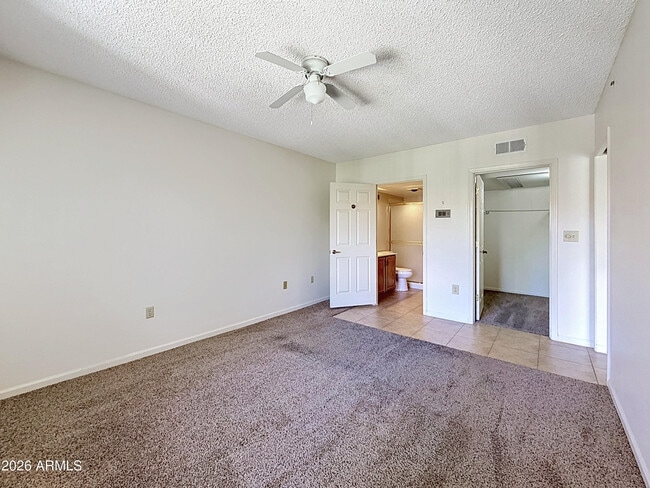 Building Photo - 10330 W Thunderbird Blvd