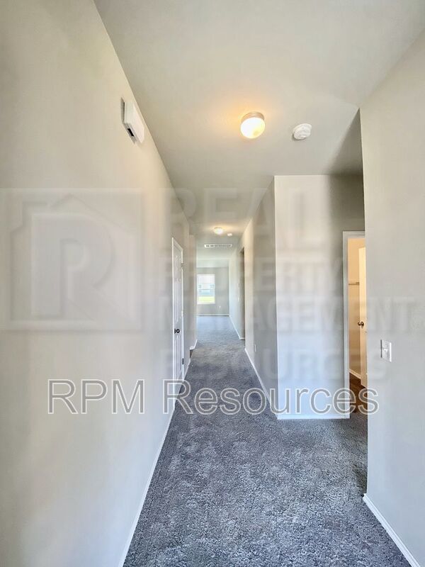 Building Photo - 1812 Hayes Ln