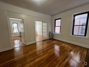 Building Photo - 2 bedroom in SUNNYSIDESunnyside NY 11104