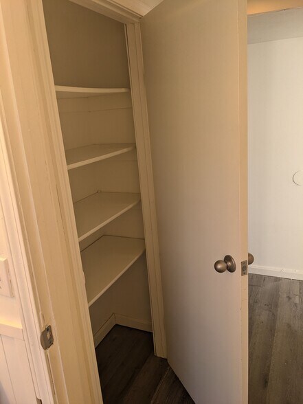 Building Photo - 227 Renner St