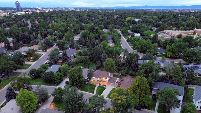 Building Photo - 3600 E Virginia Ave