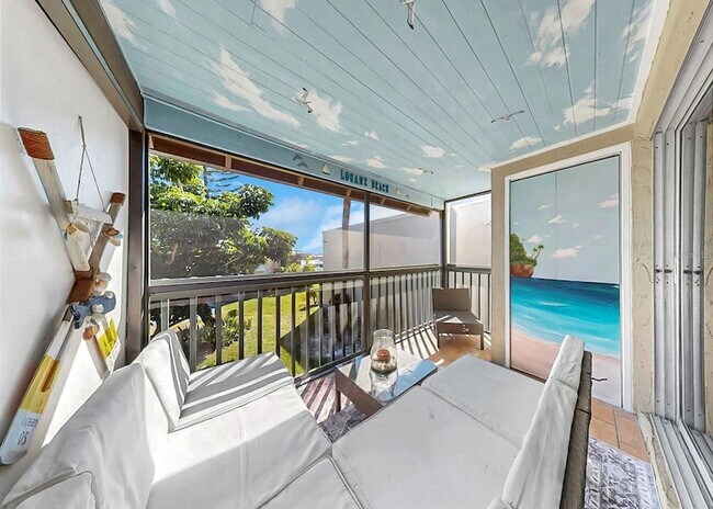 Building Photo - 1028 Apollo Beach Blvd