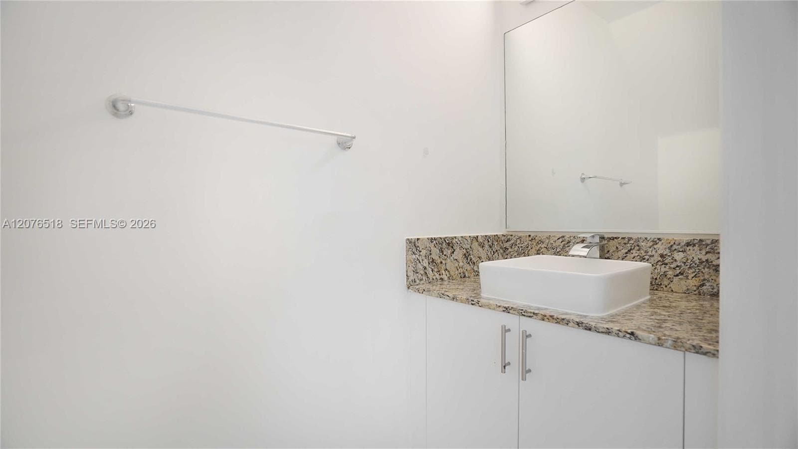 Building Photo - 1492 Veracruz Ln