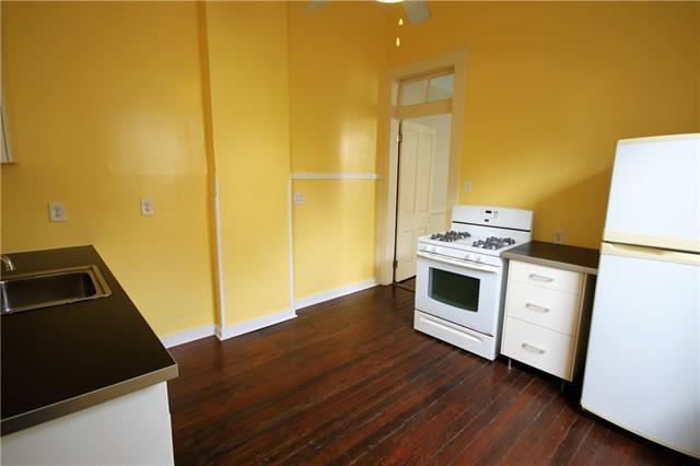 Building Photo - 6036 Annunciation St