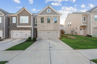 Building Photo - 2244 Mulsanne Dr