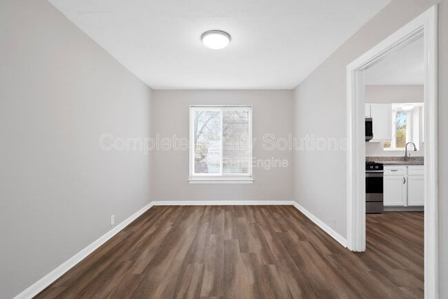 Building Photo - 7720 Ahern Ave