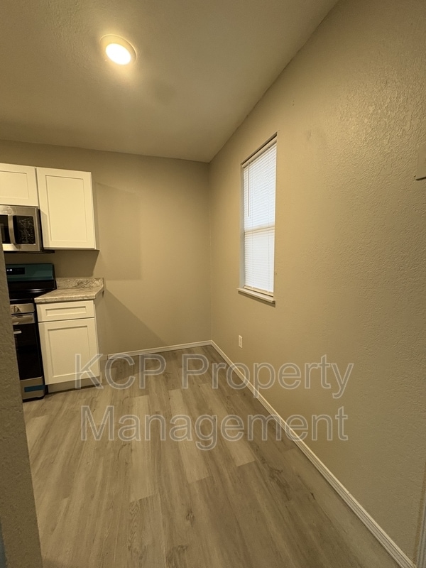 Building Photo - 201 K - a