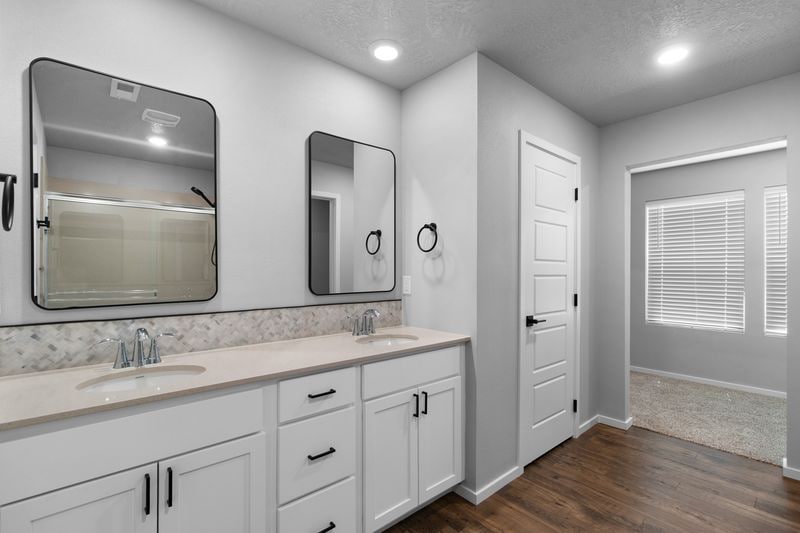 Building Photo - 12413 E Dickens Ln
