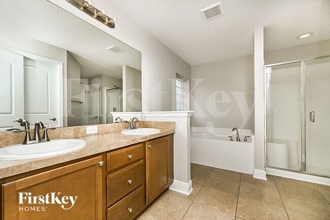 Building Photo - 10921 Standing Stone Dr