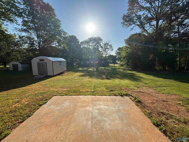 Building Photo - 510 Clift Dr