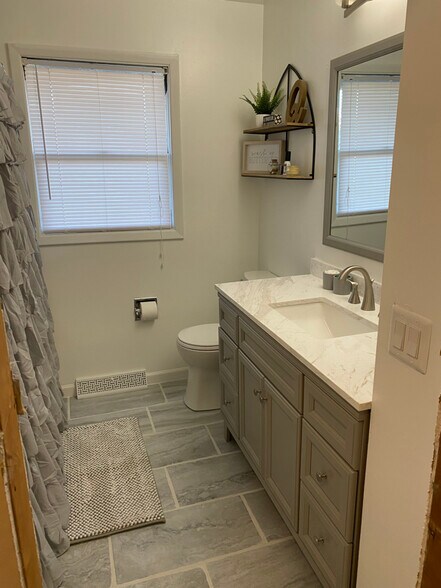 Building Photo - 1607 Cook Ave