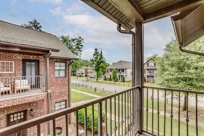 Building Photo - Abingdon Court