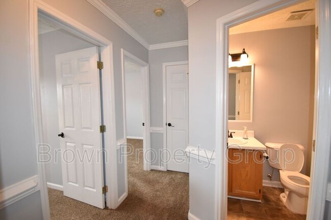 Building Photo - 5624 Middlefield Pl