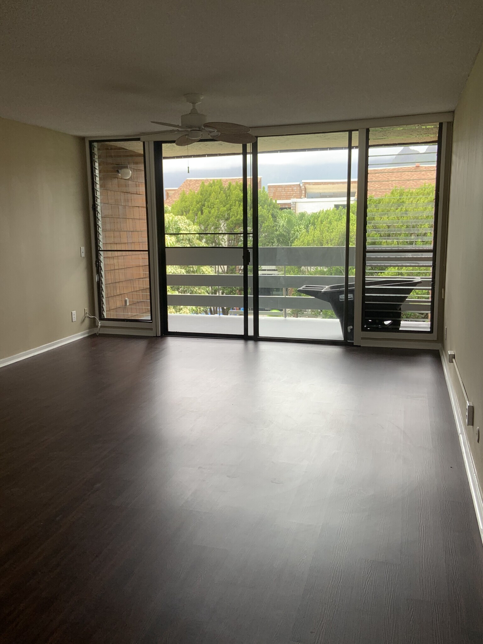 Building Photo - 333 Aoloa St