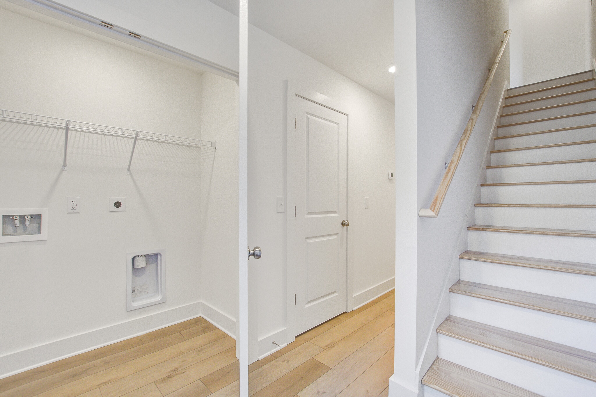 Building Photo - 2161 W Jimtown Dr