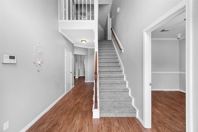 Building Photo - 3327 Shady Glen Ln