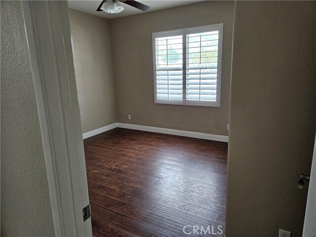 Building Photo - 410 Caliente Dr