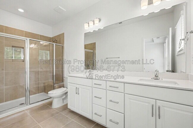 Building Photo - 1812 Alexander Village Main Dr