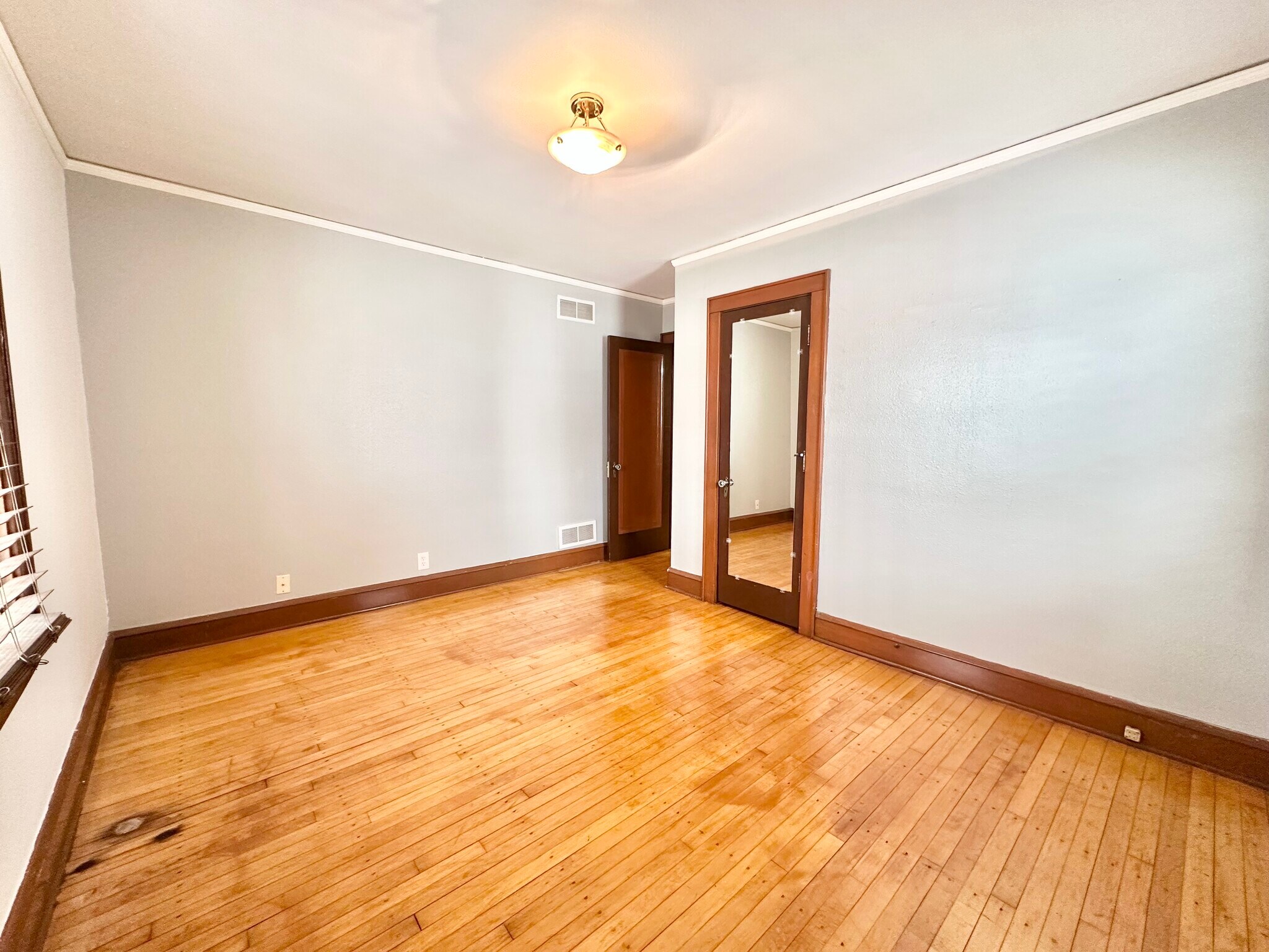 Building Photo - 7705 W Rogers St