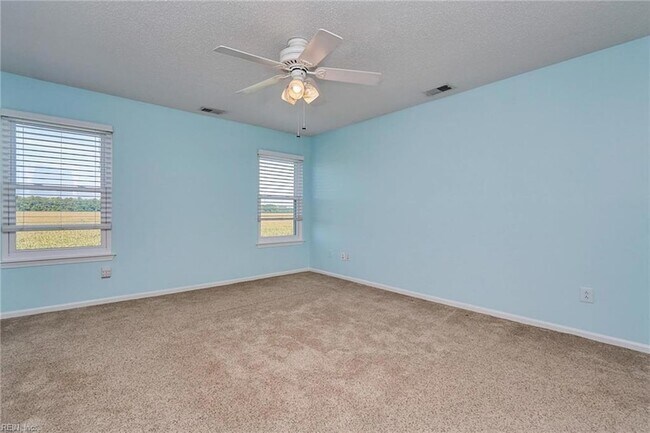 Building Photo - 3305 Fayette Dr