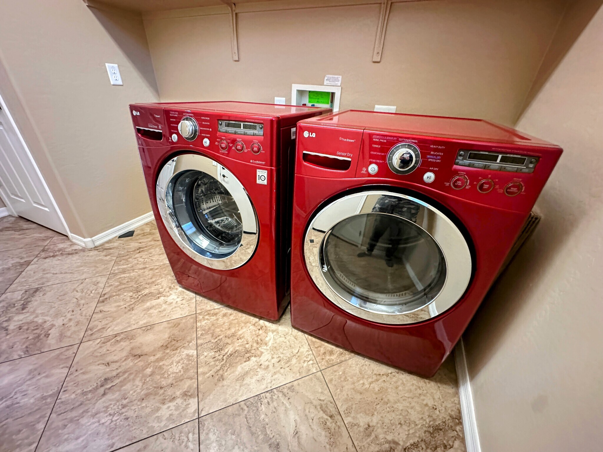 Building Photo - 4717 W Sweet Iron Pass