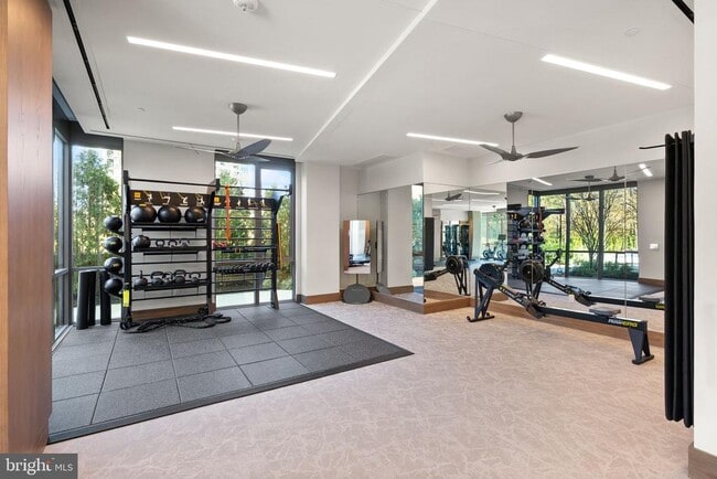 Building Photo - 7887 Jones Branch Dr