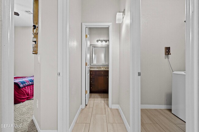 Building Photo - 3637 Grand Cayman Ln