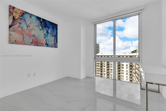 Building Photo - 16385 Biscayne Blvd