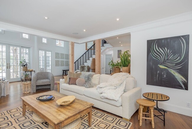 Building Photo - 41 Deep Woods Ln