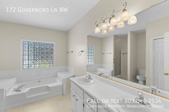 Building Photo - 172 Governors Ln NW