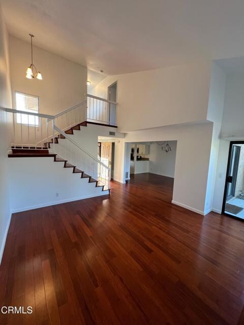 Building Photo - 835 Sandberg Ln
