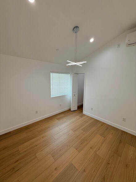 Building Photo - 8531 Orange St