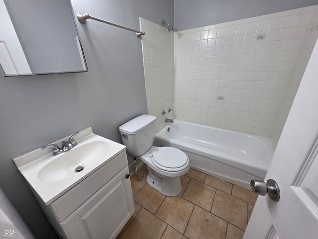 Building Photo - 5313 E 33rd St